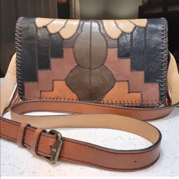 Patricia Nash Handbags - 🌟Patricia Nash Zig Zag Patchwork Crossbody bag🌟